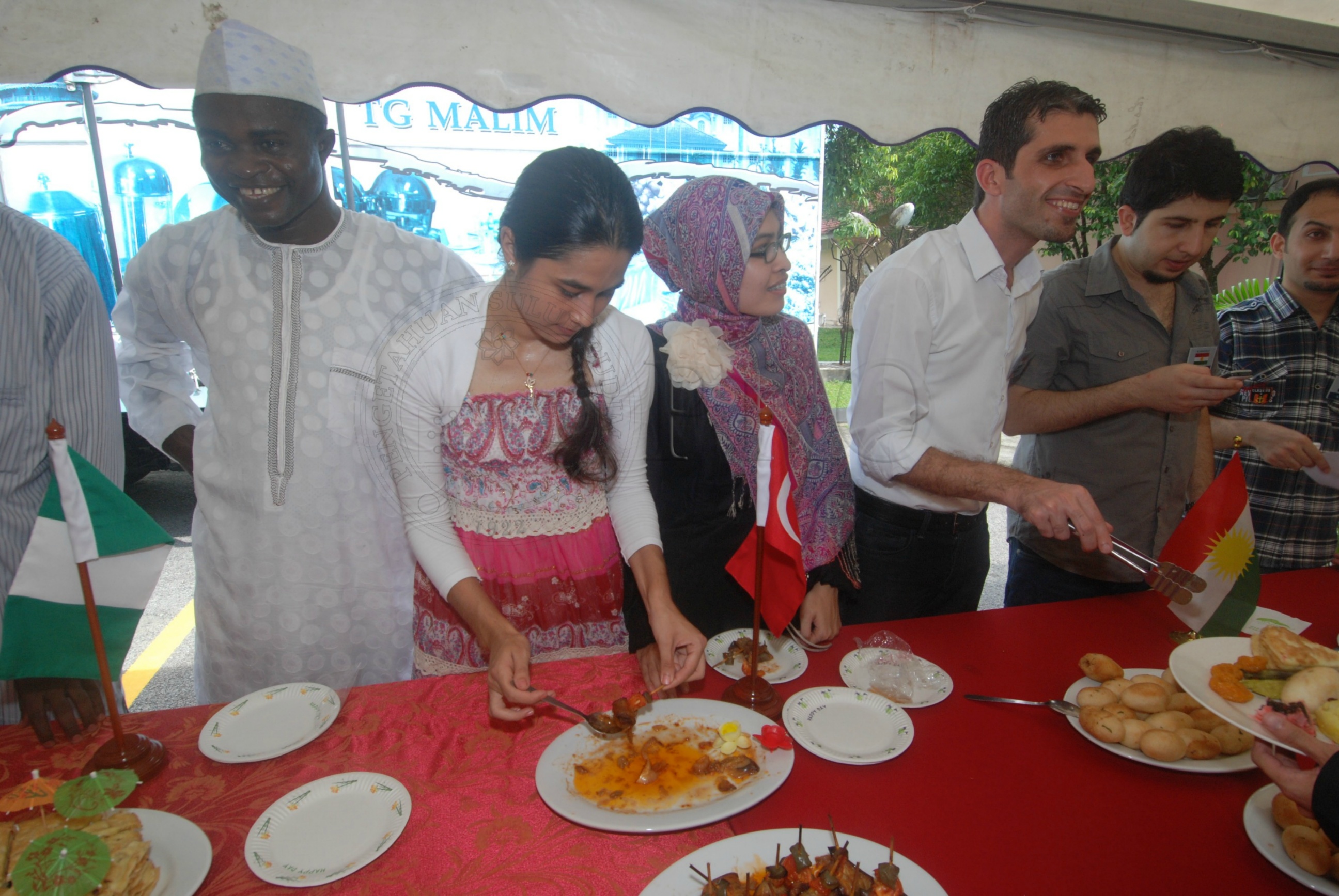 PRO 12 136 food DSC 9279